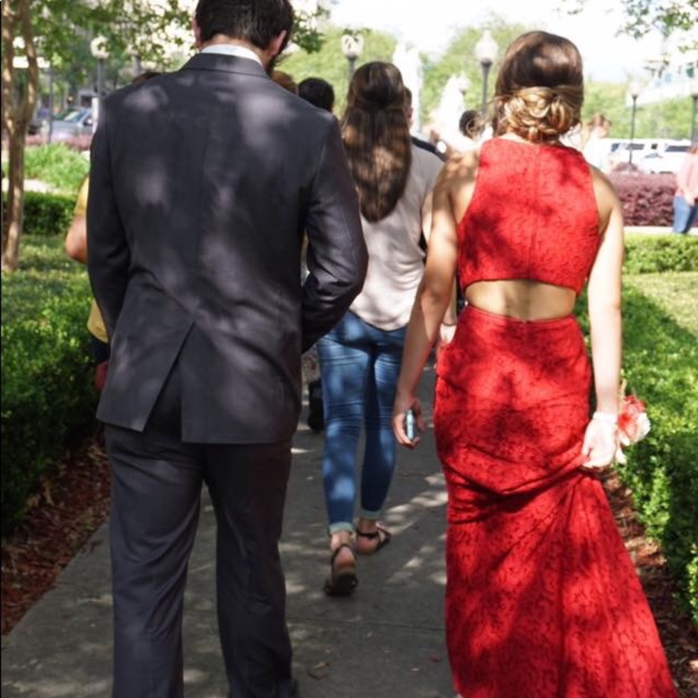 Red prom dress - Picture 2 of 2